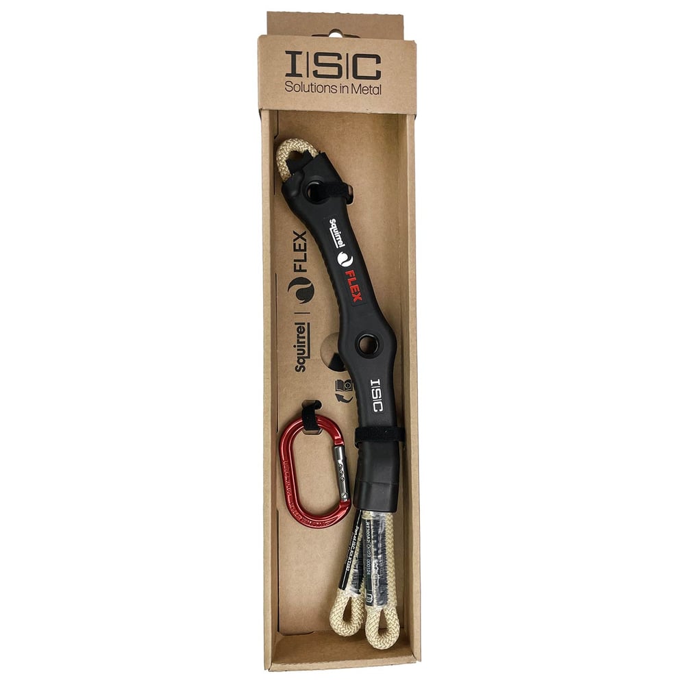 Squirrel Flex Tether d’ISIC, emballé dans un emballage en carton brun avec mousqueton rouge, connecteur flexible noir et boucles de couleur beige visibles