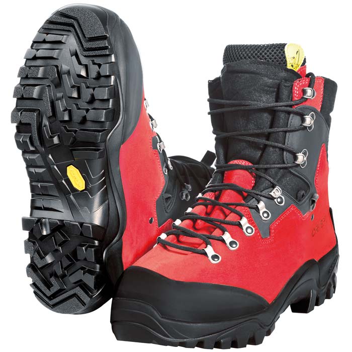Chaussures de montagne Zermatt GTX en rouge et noir, avec semelle à profil noir grossier et logo jaune sur la semelle