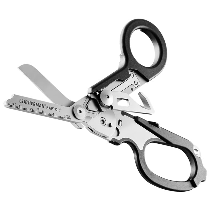 Ciseaux de sauvetage multifonctionnels Leatherman Raptor avec poignées noires et outils dépliables en métal et en plastique