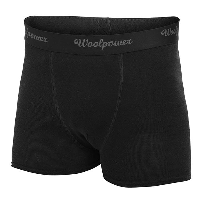 Boxer Lite de Woolpower, boxer noir avec lettrage gris sur la ceinture