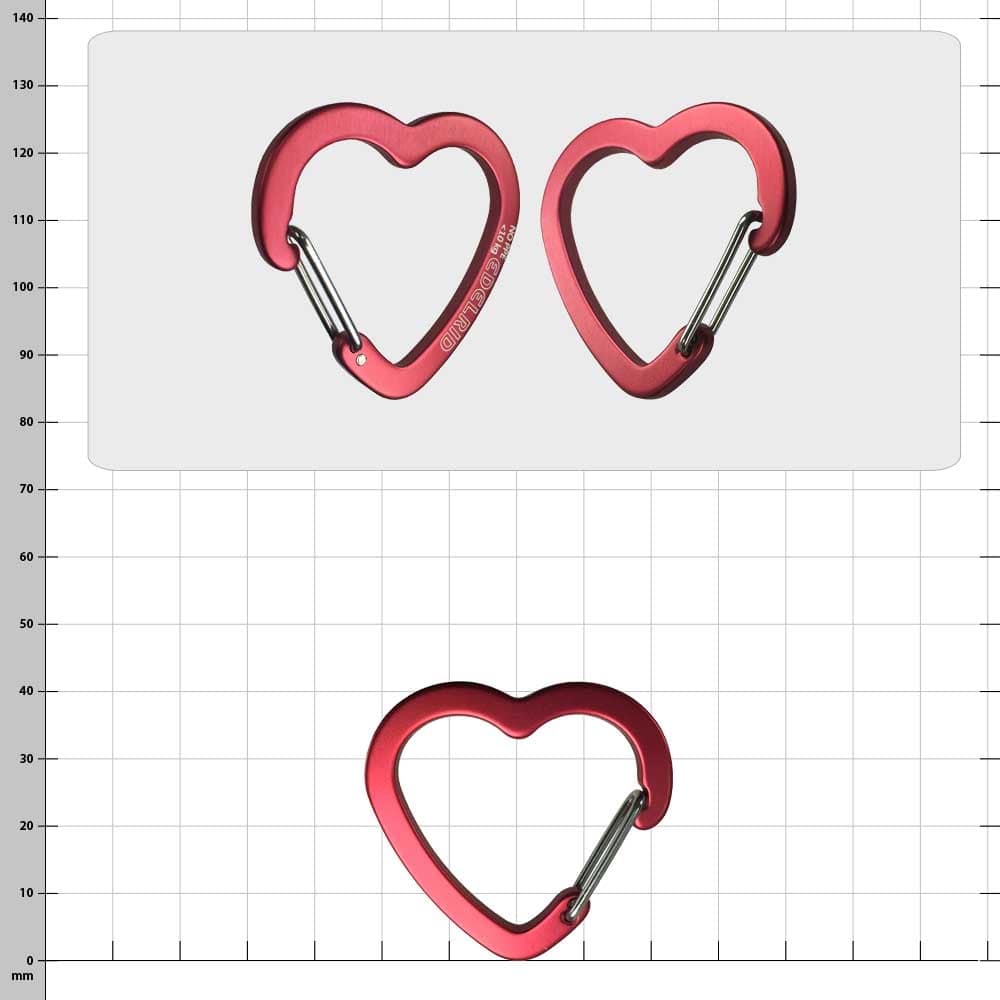 Mousqueton rouge Corazon en forme de coeur, fabricant Edgelird, deux pièces posées l’une à côté de l’autre, l’une visible de face, l’autre de dos