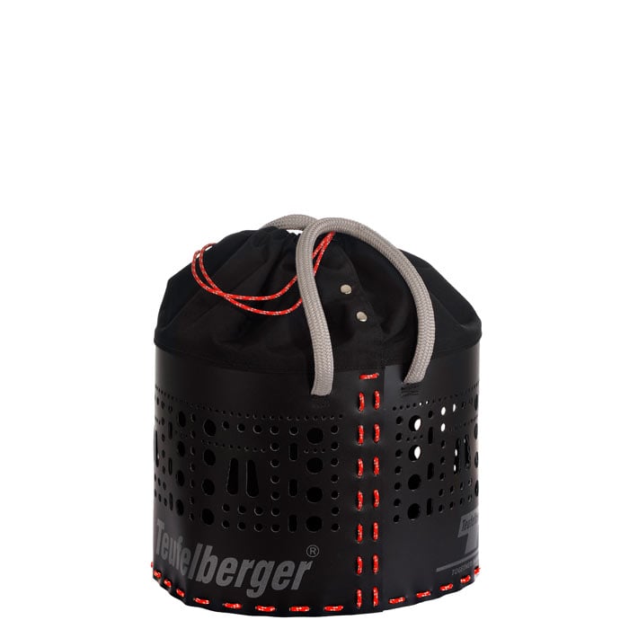 kitBAG 30, sac noir avec poignées grises et surpiqûres rouges, fabricant Petzl