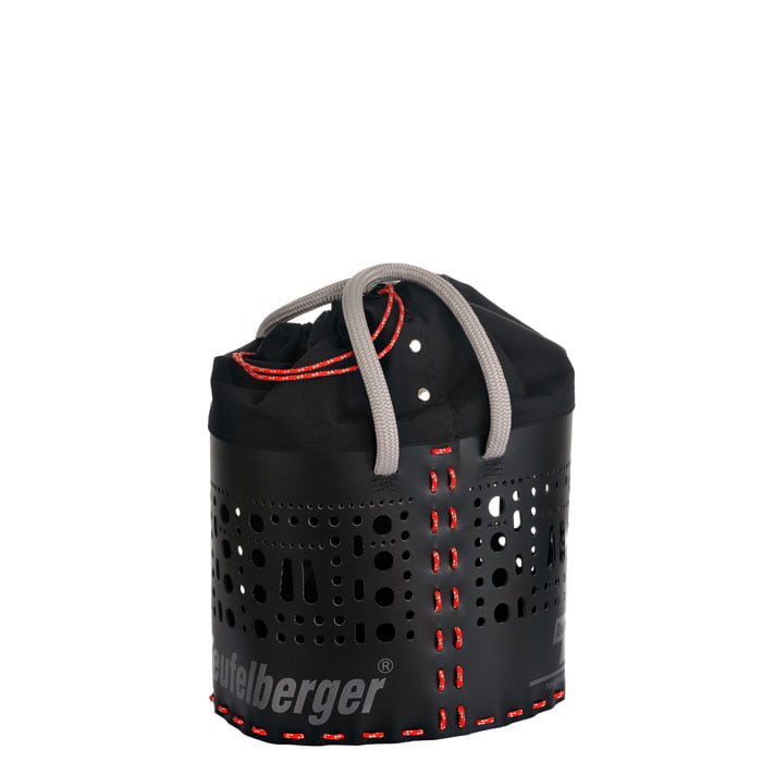 Seilberger kitBAG 25, récipient cylindrique noir avec poignées grises, coutures rouges et sac en tissu noir sur le dessus