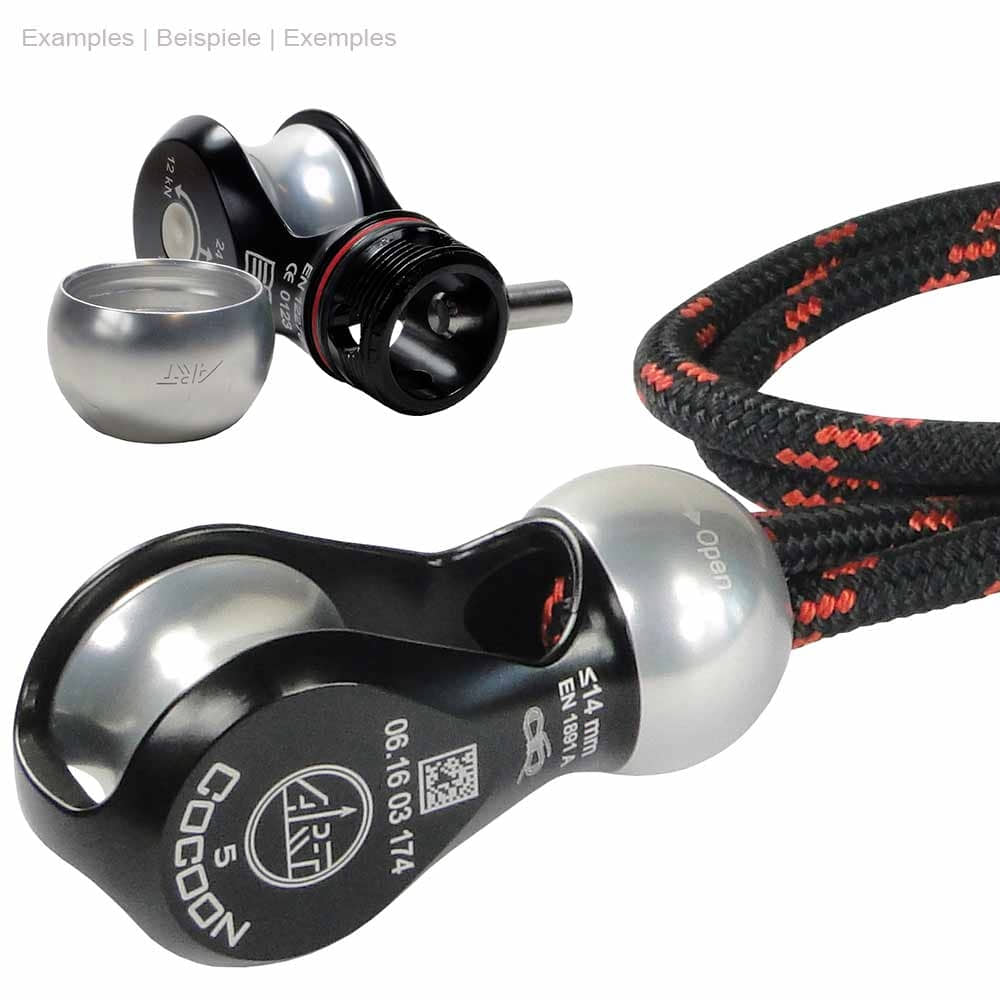 Cocoon 5, rouleau de corde noir et argent avec corde rouge et noir, partiellement ouvert et démonté