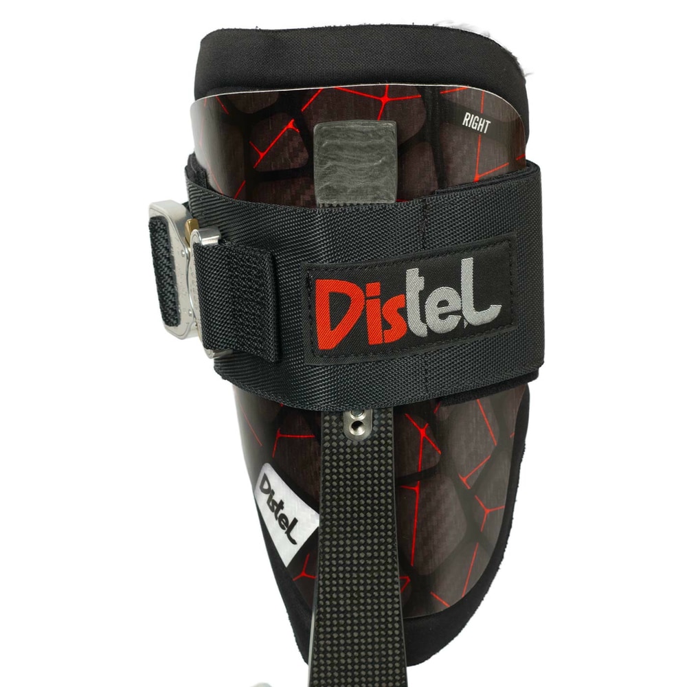 Distel Carbon 3.1 Click, attelle de jambe droite en carbone avec coussinet noir, velcro noir et logo Distel en rouge et blanc