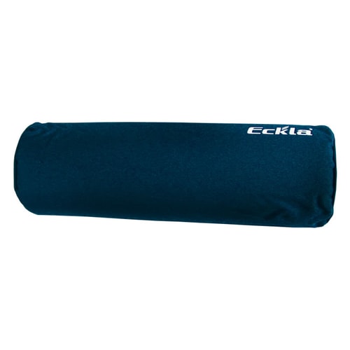 Tour de cou Beach Rolly d’Eckla en bleu foncé avec logo Eckla blanc, forme allongée et cylindrique