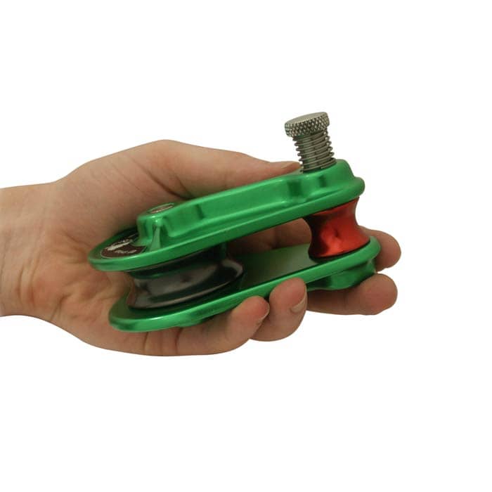 Poulie verte compacte Blockbuster tenant la main avec roue rouge et goupille en métal