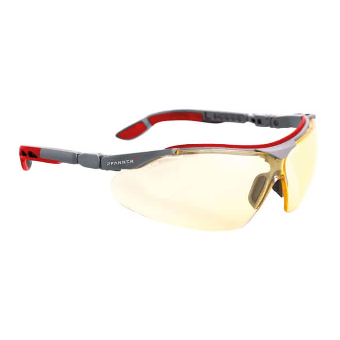 Lunettes de sécurité Nexus de Pfanner avec verres teintés jaunes et détails rouges sur la branche