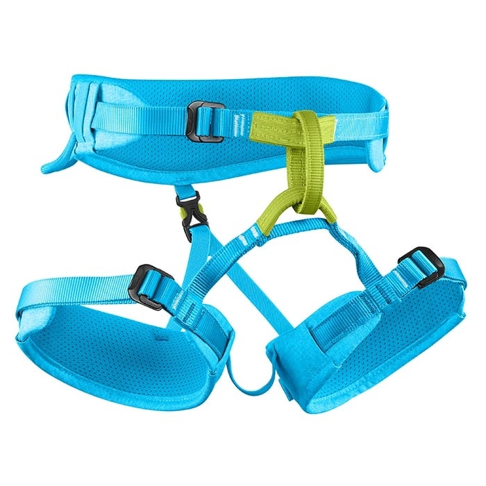 Harnais d’escalade Finn III bleu avec boucle verte et bretelles réglables en matériau rembourré