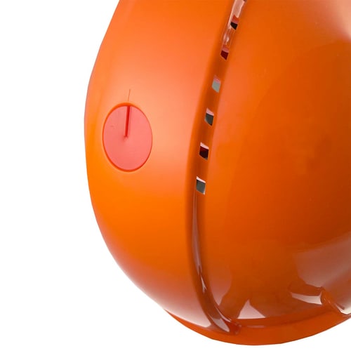 G3000 Complete Set Gros plan du haut du casque de sécurité orange avec aérations et cadran rouge