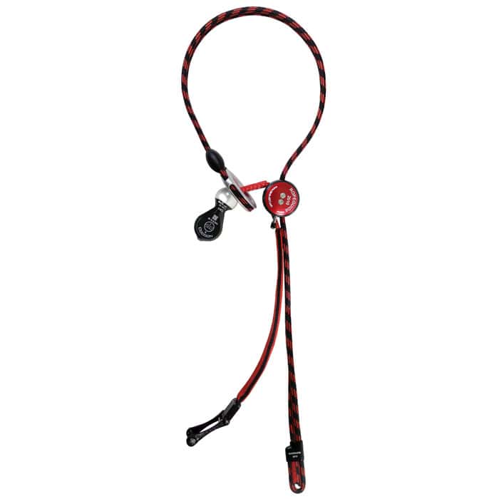 RopeGuide 2010 Cocoon 5, corde rouge et noire avec pièces en métal et en plastique, fabricant non visible