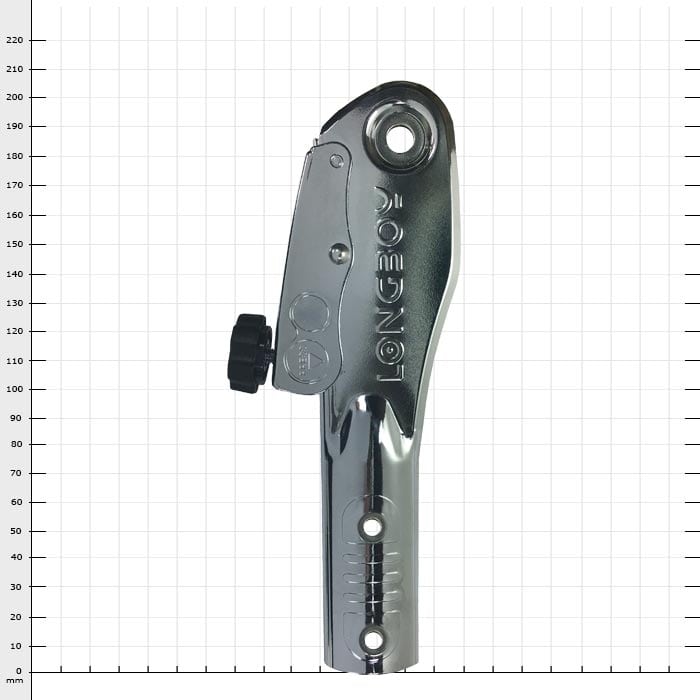 Longboy Grommet, Métal chromé avec bouton noir, sur fond blanc avec lignes de grille