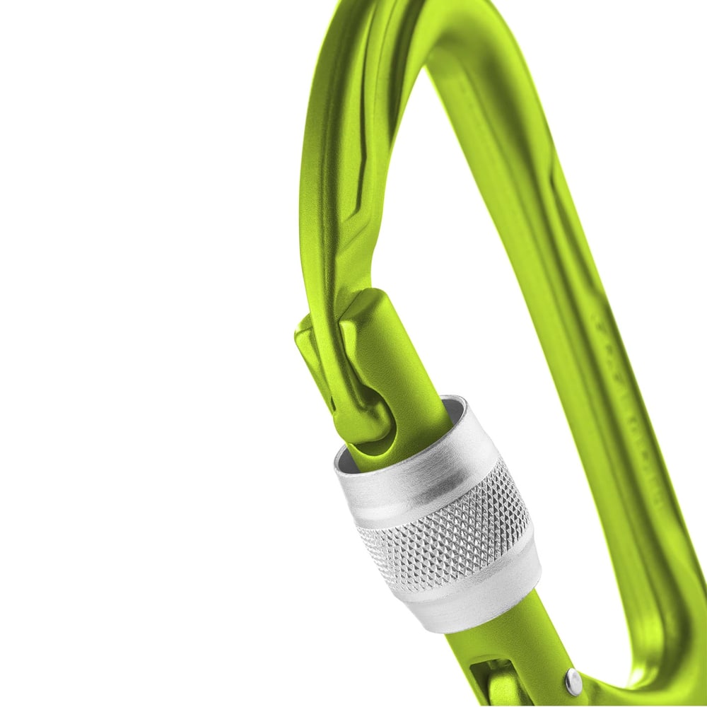 Gros plan du mousqueton vert Edelrid Pure Screw III avec capuchon à vis visible et structure détaillée du matériau