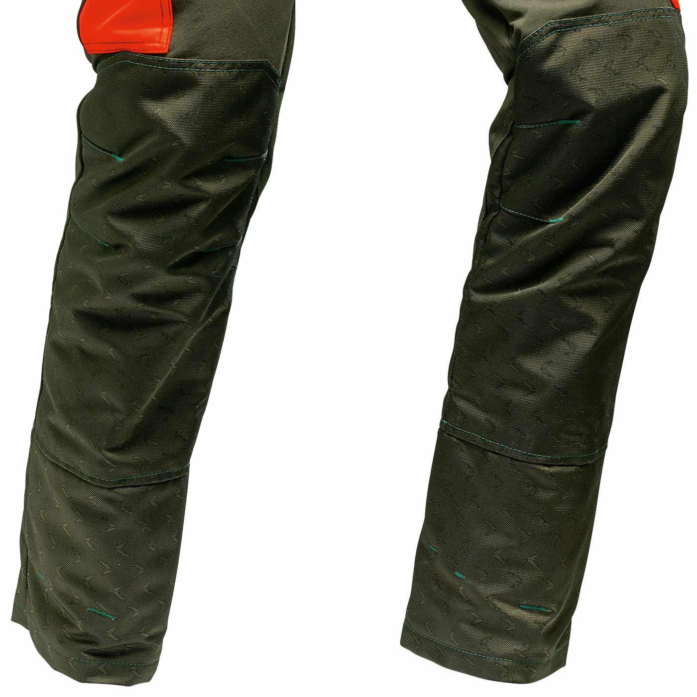 Détail du bas des jambes du pantalon de travail Arborist Slim Fit avec matériau renforcé et structures de coutures