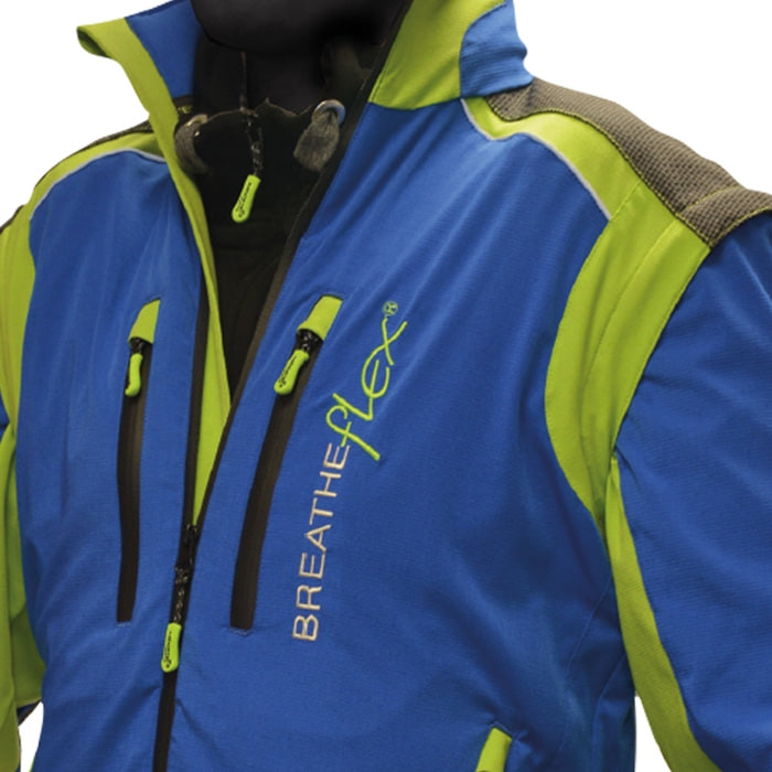 Gros plan de la veste Breatheflex Pro en bleu avec des accents verts, des fermetures éclair et un lettrage visibles