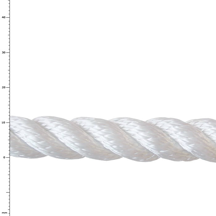 Corde PES en blanc, gros plan d’une corde en plastique torsadée