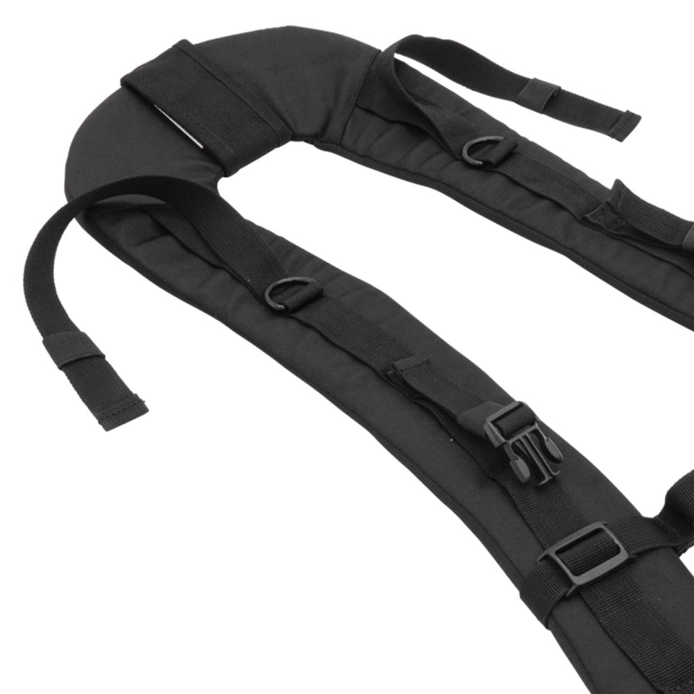 Gros plan sur les bretelles mulet noires avec rembourrage, bretelles réglables, boucles et anneaux en D