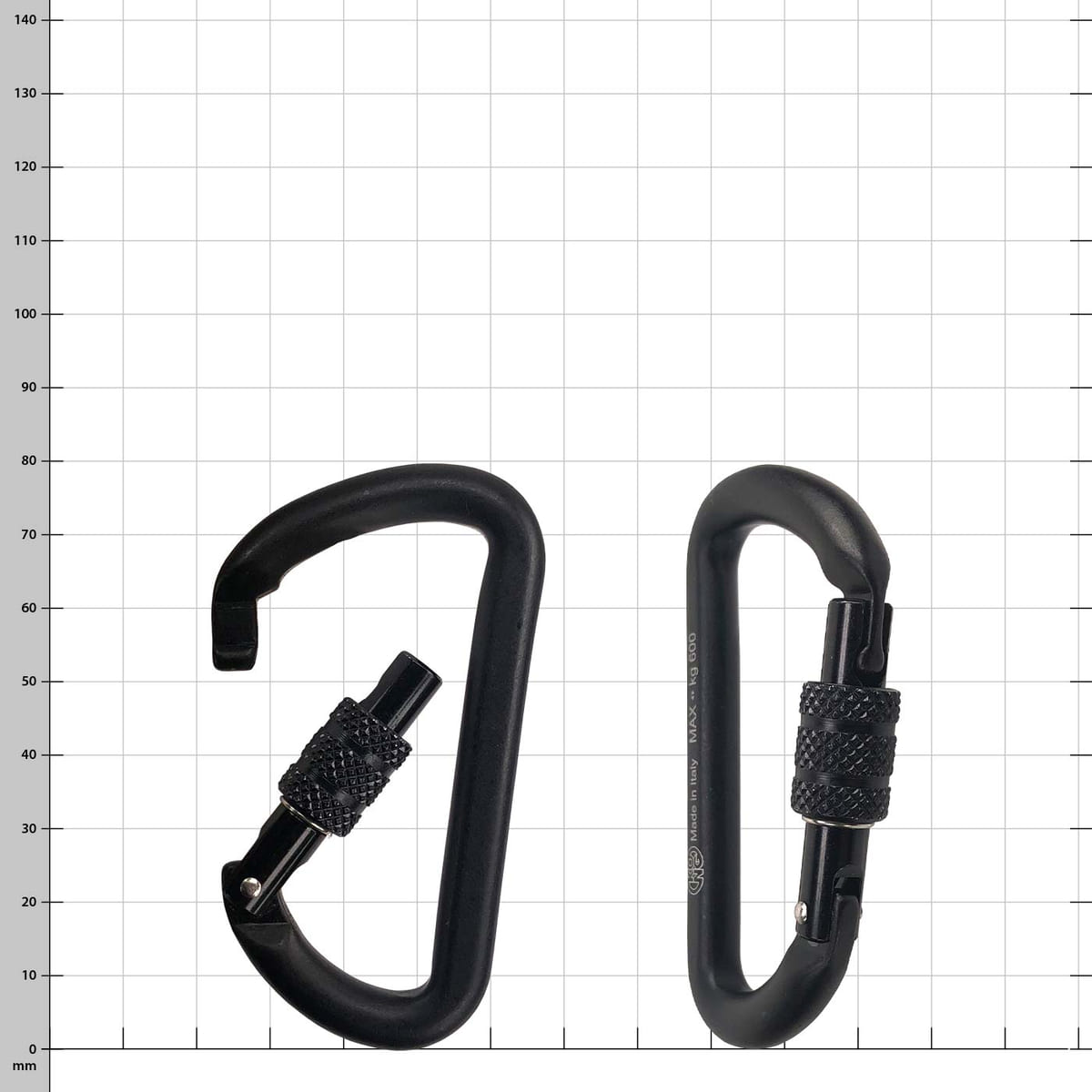 Mousqueton Mini D Screw noir, deux pièces l’une à côté de l’autre, l’une ouverte et l’autre fermée, sur fond à carreaux