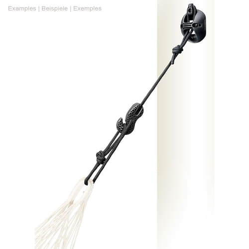 CasaMount Hammock de La Siesta monté sur un mur blanc avec une corde noire et un crochet auquel est suspendu un hamac blanc