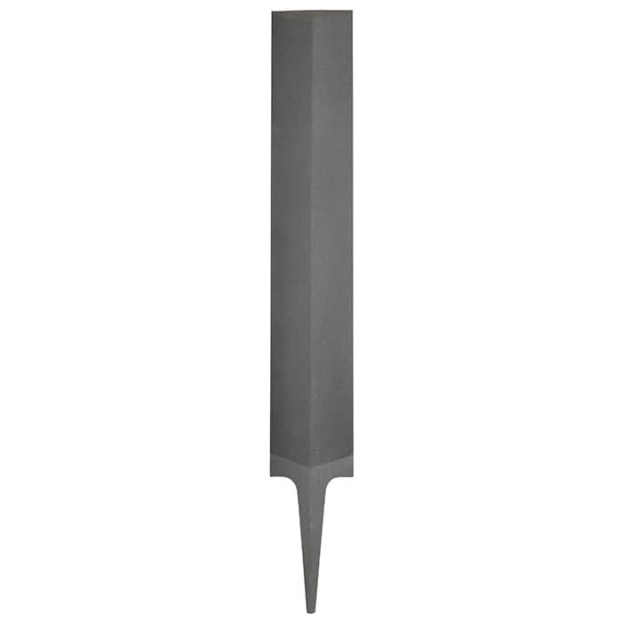 Lime en métal gris avec extrémité effilée