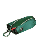 Grab Bag 20, sac vert avec bord noir, compartiment en filet sur le dessus, cordon de serrage rouge et sangle de transport, couché