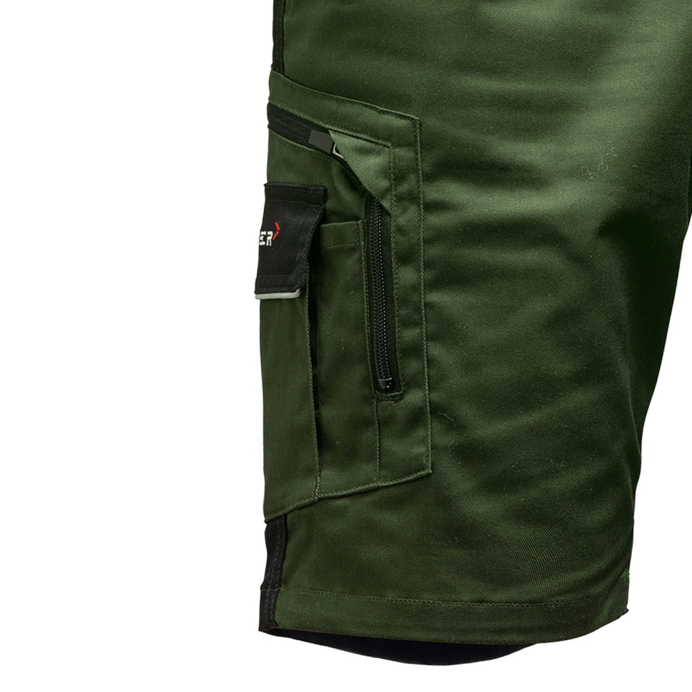 Short StretchFlex® Cancool vert, poche latérale en gros plan avec fermeture éclair et languette velcro