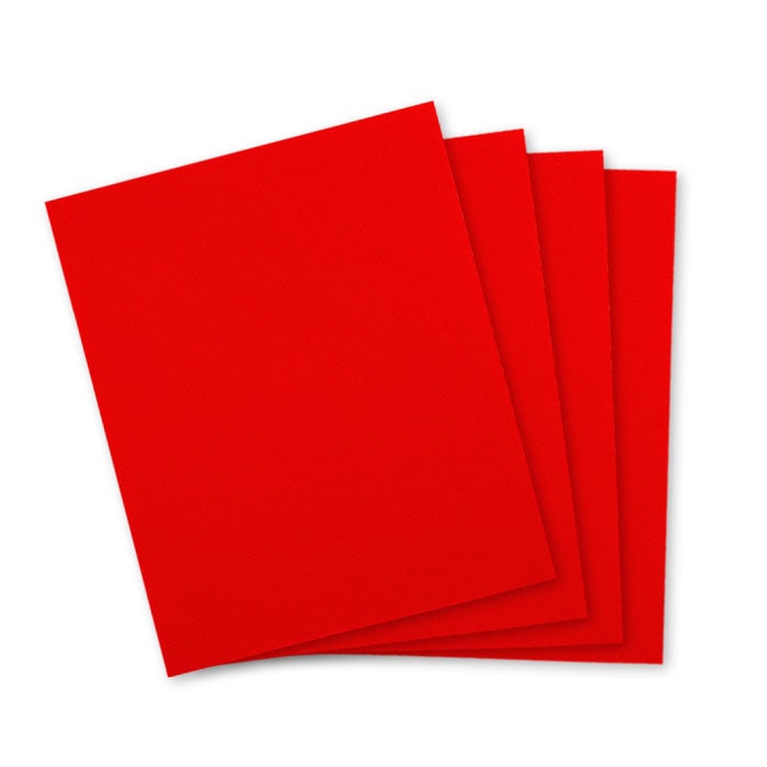 Tissu patch en rouge, quatre morceaux de tissu carrés superposés