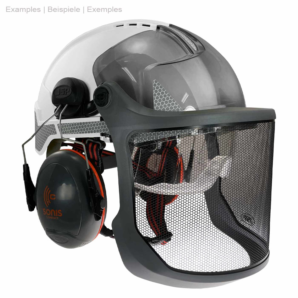 Evoguard M3 Forestry Visor avec cadre gris et tissu en maille noire sur un casque blanc avec écouteurs