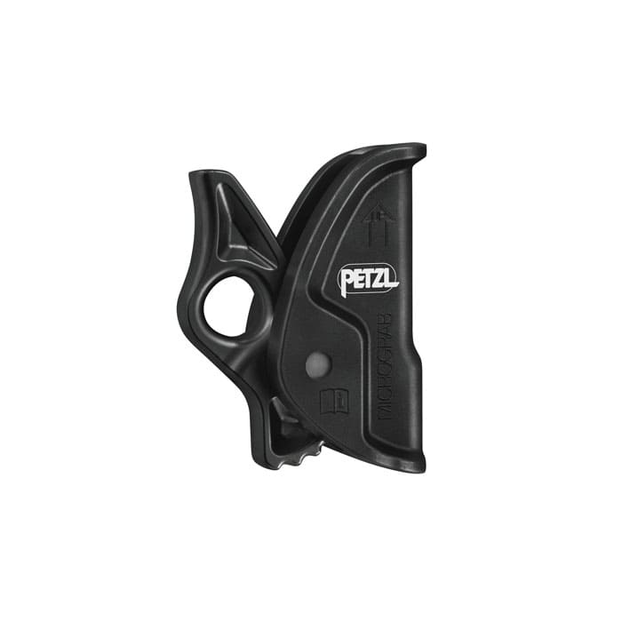 Micrograb de Petzl, appareil d’escalade noir avec poignée ronde et flèche pointant vers le haut sur fond blanc