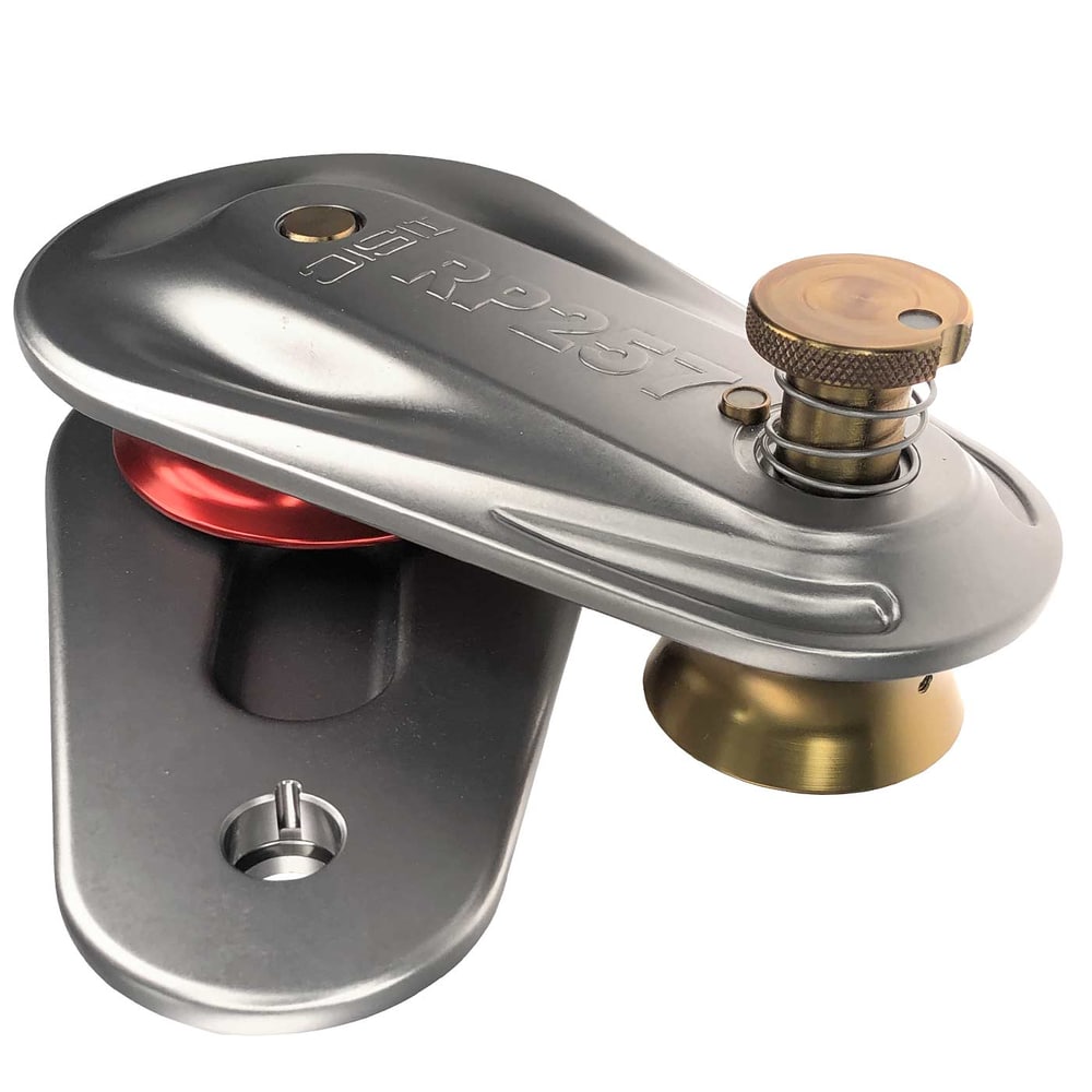 Grande poulie de gréement avec boîtier en métal argenté, bobine rouge et or, code produit RP257, horizontale