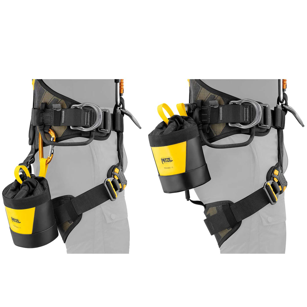 Toolbag 1.5 de Petzl, sac jaune et noir attaché au baudrier d’escalade, visible à gauche et à droite à la base du corps