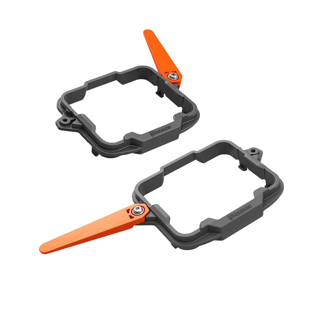 Kit de nettoyage des roues, deux supports rectangulaires gris, chacun avec un levier orange, fabricant Husqvarna