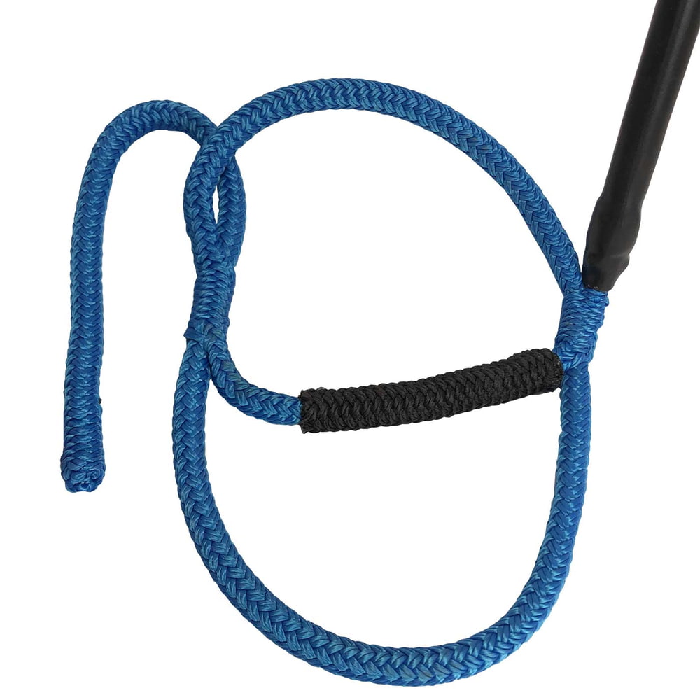 Détail de la corde bleue avec gaine noire à l’extrémité du système 3A S