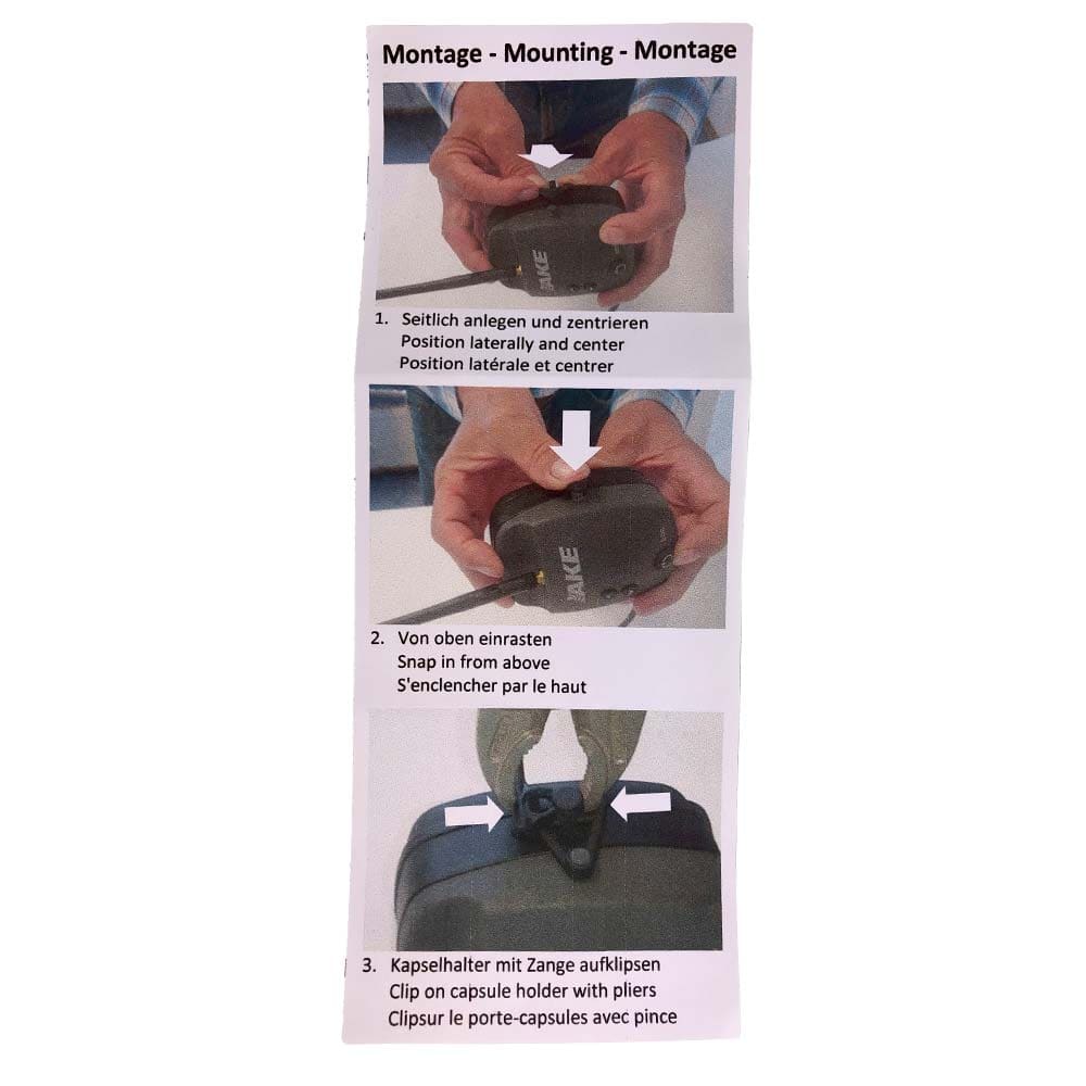 Instructions d’installation de l’adaptateur ECC / 3M avec trois photos et un texte en allemand, anglais et français montrant la fixation de l’adaptateur à un casque antibruit