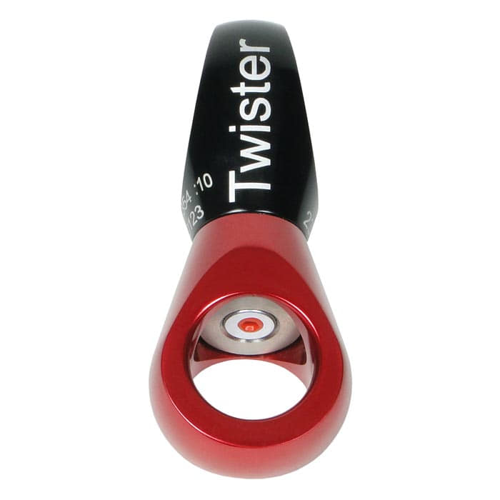 Un mousqueton Twister rouge et noir à l’avant avec aimant visible