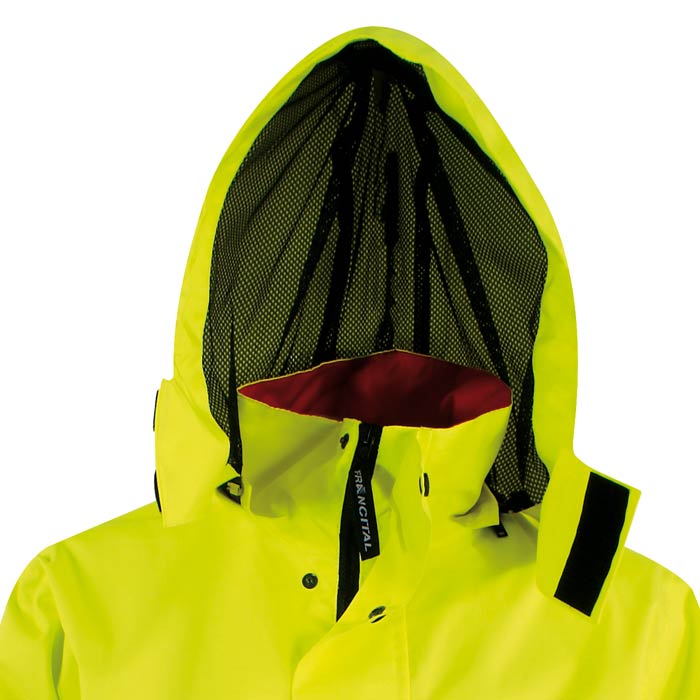 Parka Saugues, gros plan de la capuche avec doublure en maille et doublure rouge, nom du fabricant Francital visible