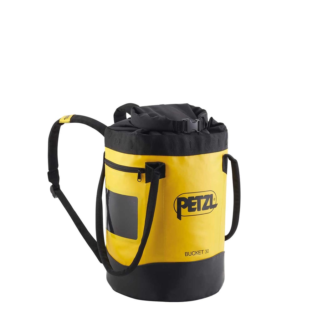 Conteneur PETZL Bucket 30 jaune et noir avec sangles de transport et poche zippée, vue de face