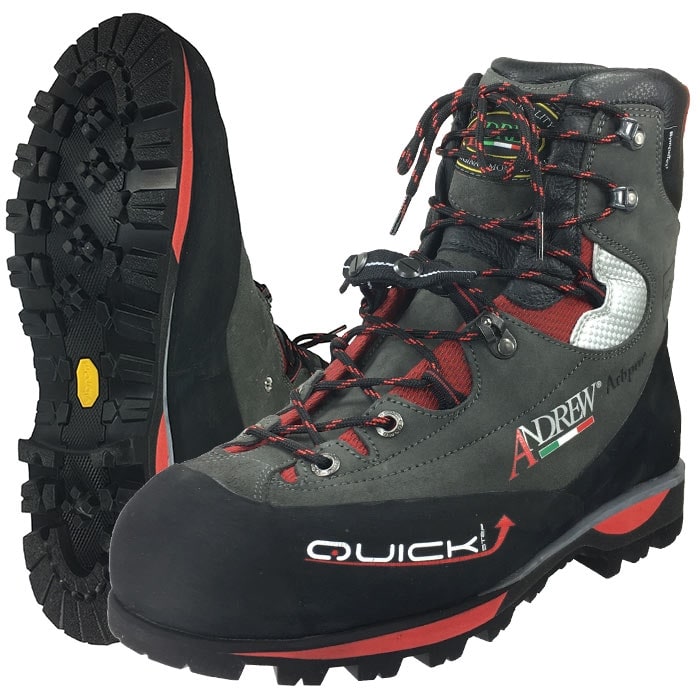 Chaussures de randonnée Andrew Quickstep grises et rouges avec semelle noire, inscription « Andrew » et « Quick » visibles sur le côté