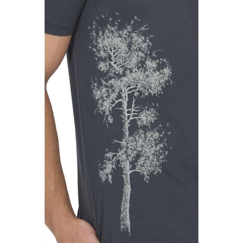 Gros plan de l’imprimé d’un arbre blanc sur un t-shirt gris foncé en forme de pin.