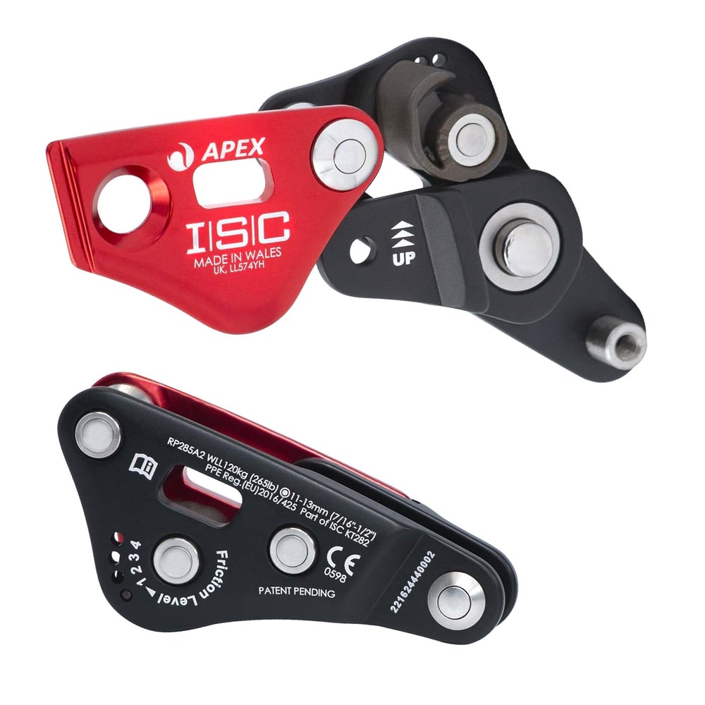 Clé à câble Apex d’ISC, appareil en métal rouge et noir avec détails techniques et inscriptions, sur fond blanc