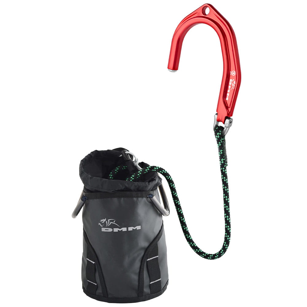 Captain Kit de DMM, pochette noire avec corde vert-noir et mousqueton rouge