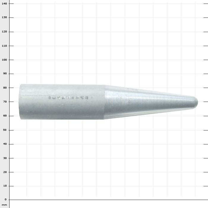 Splice awl 28 XL, un outil métallique argenté en forme de cône avec une surface lisse et une pointe légèrement arrondie, sans nom de fabricant visible