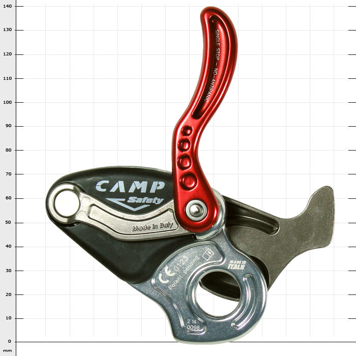Druid Pro de CAMP Safety, appareil noir et argent avec long levier rouge et partie métallique