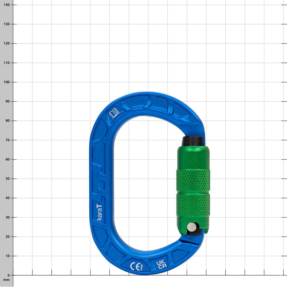 Mousqueton karaT bleu avec capuchon à vis vert, avec marquage CE et UKCA, sur fond blanc avec dimension de grille