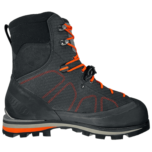 Chaussure de sécurité Evo en matériau noir avec lacets orange, coutures rouges et bord de semelle gris, nom du fabricant non visible