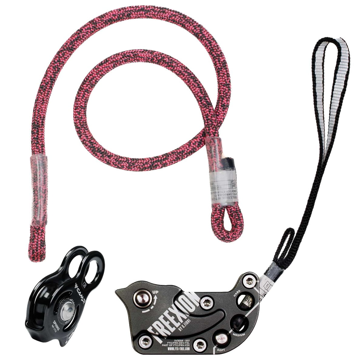 Freexion System Sphinx de CMP, composé d’une aire de jeux noire avec des lettres blanches, d’une corde rose et noire avec des boucles et d’un ruban noir avec une boucle