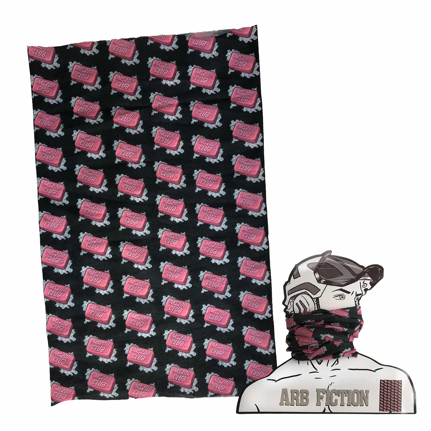 Écharpe multifonctionnelle noire MS200 Club avec logos MS200 Club roses et motifs gris, représentée sur une figurine en carton avec casque et lunettes