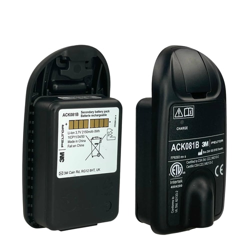 Lite Com ACK081B batterie de 3M Peltor, deux batteries noires, l’une avec dos ouvert et autocollant blanc visible avec les spécifications, l’autre montre l’avant avec inscription et symboles