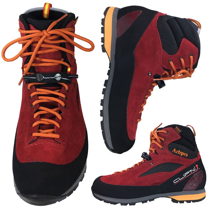 Trois vues de la chaussure de randonnée ClipnStep EZloop en rouge et noir avec des lacets orange, sur le côté, d’en haut et en diagonale