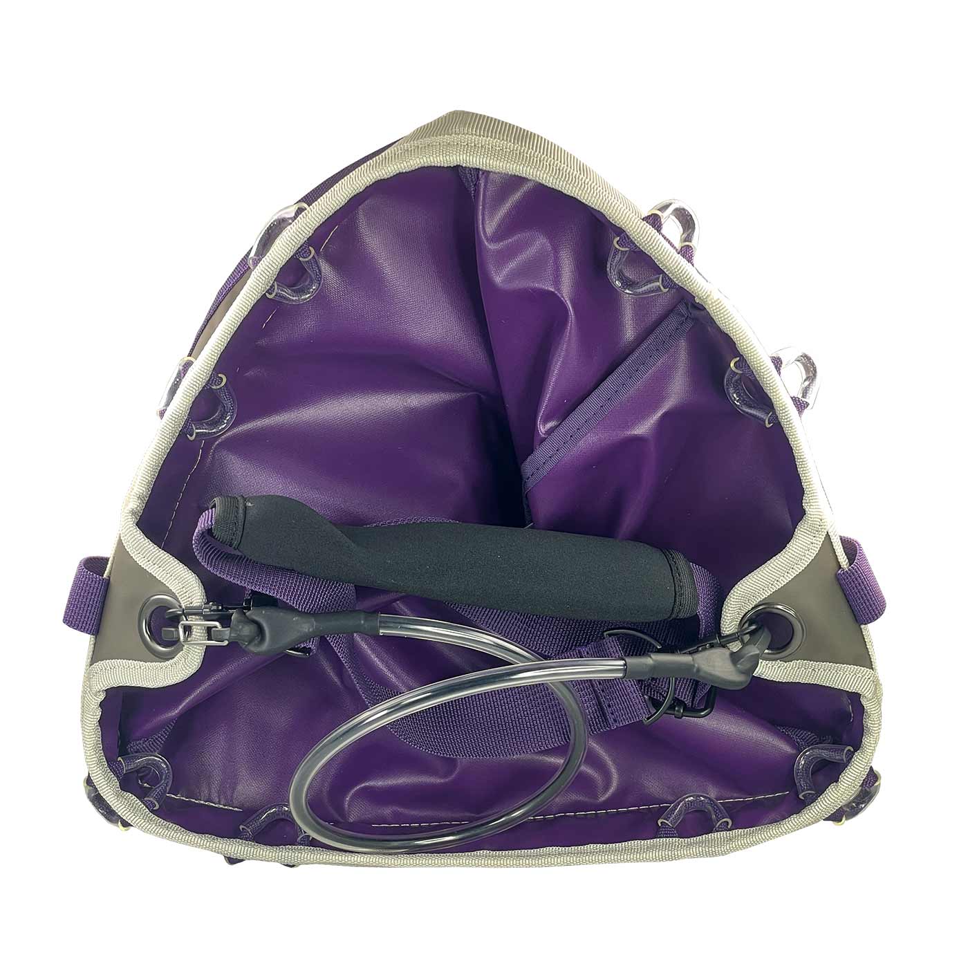 Genius Tool Bucket 2, à l’intérieur du sac, doublure violette avec bordure blanche et anneaux métalliques, poignée noire et support en métal
